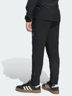 adidas Black Manchester United Trio 25 Competition Vis Tech Travel Trousers