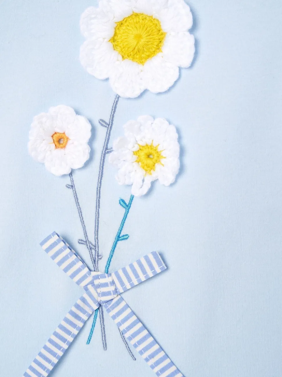 Angel & Rocket Blue Daisy Flower Embroidered Puff Sleeve T-Shirts