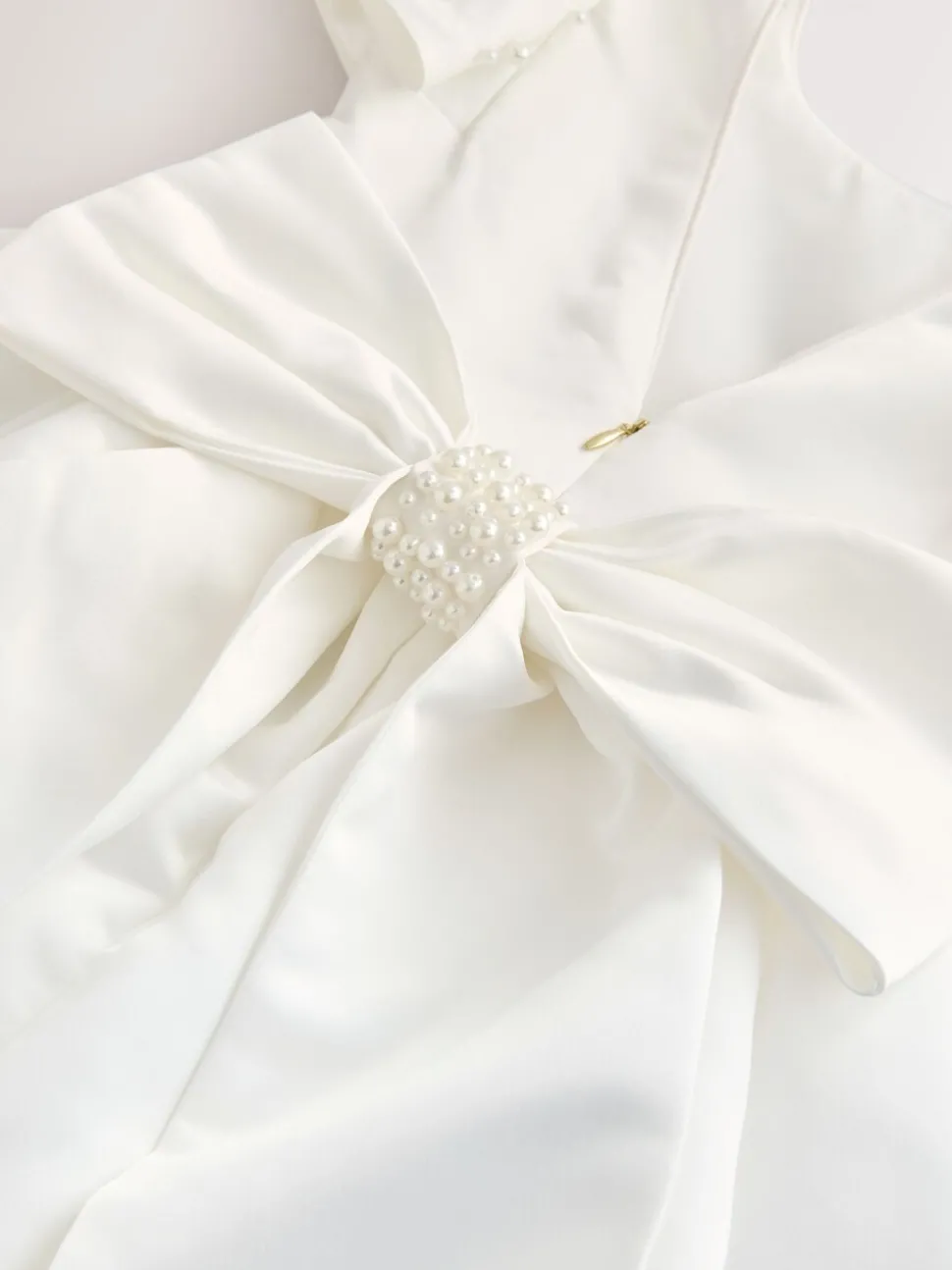Baker by Ted Baker White Pearl Sleeve Satin Occasion Dress & Scrunchie
