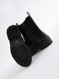 Black Wide Fit (G) Leather Chunky Chelsea Boots