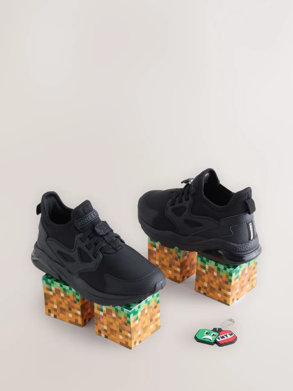 Black Wide Fit (G) Minecraft Elastic Lace School Trainers