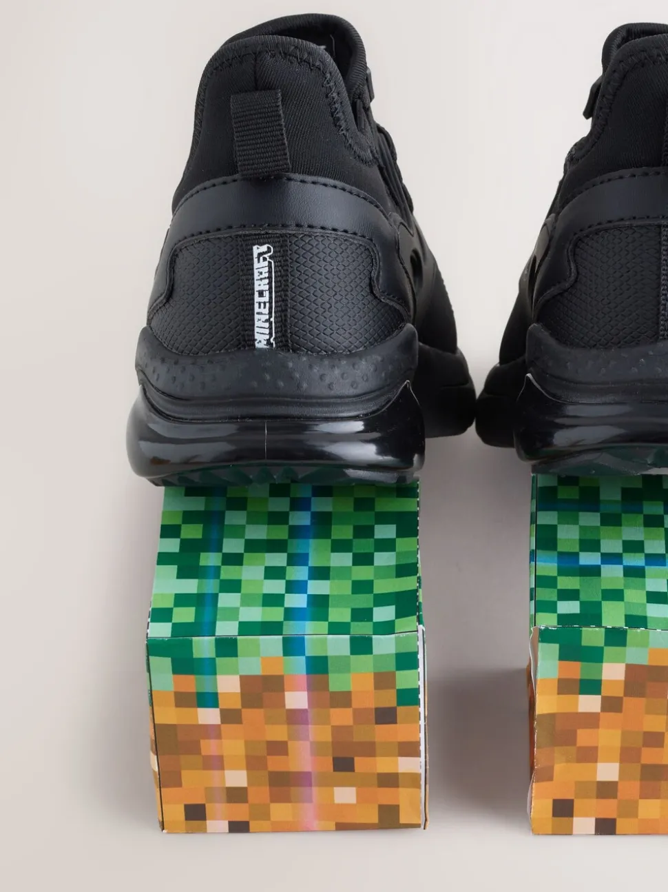 Black Wide Fit (G) Minecraft Elastic Lace School Trainers