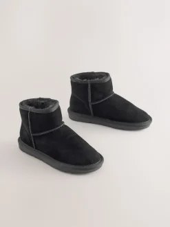 Black Standard Fit (F) Water Repellent Suede Short Pull-On Boots