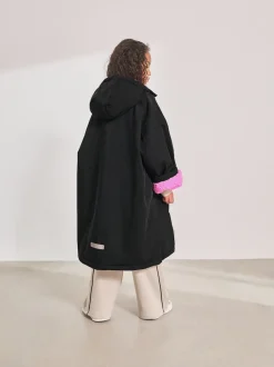 Black Waterproof Changing Robe (3-16yrs)