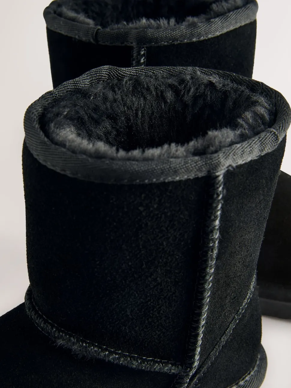 Black Water Repellent Suede Pull On Boots