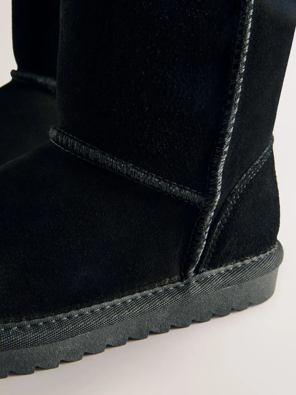 Black Water Repellent Suede Pull On Boots