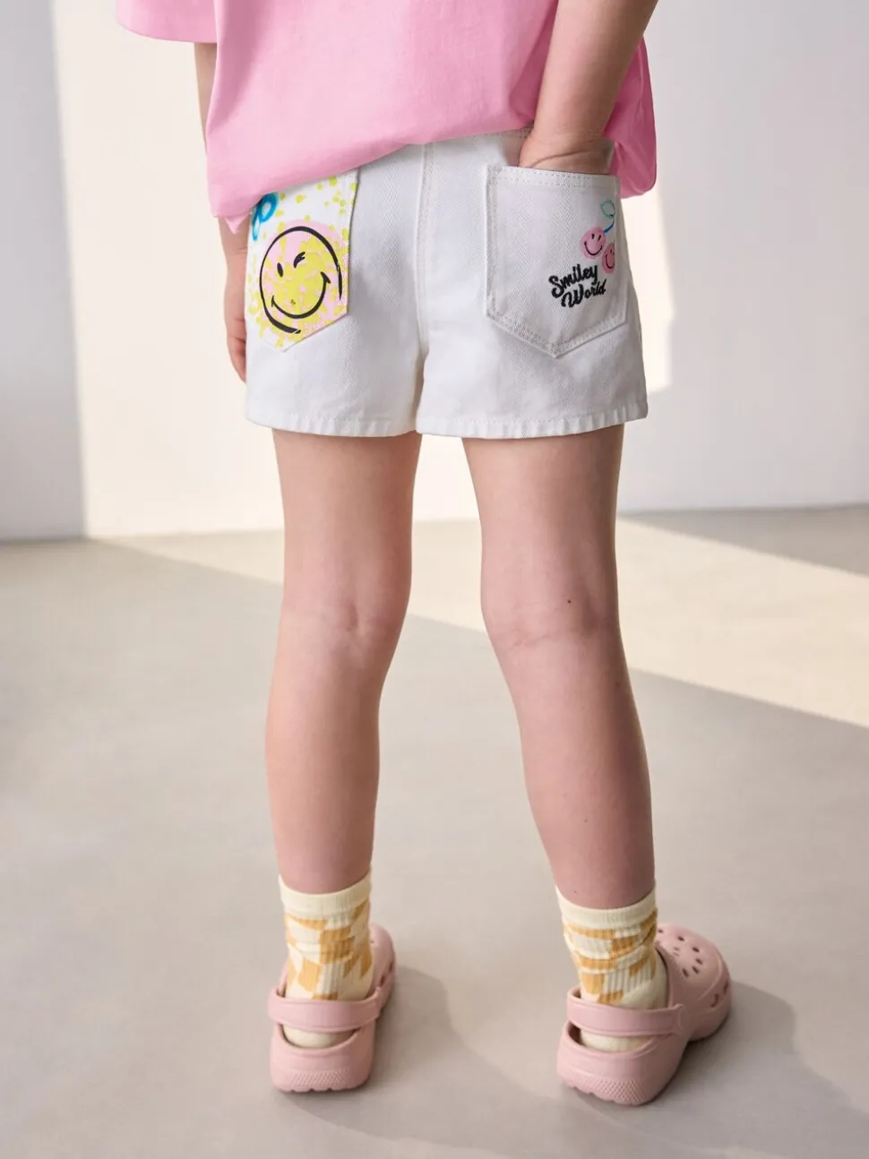 Chalk White Denim 100% Cotton Smileyworld Graffiti Shorts (3-16yrs)