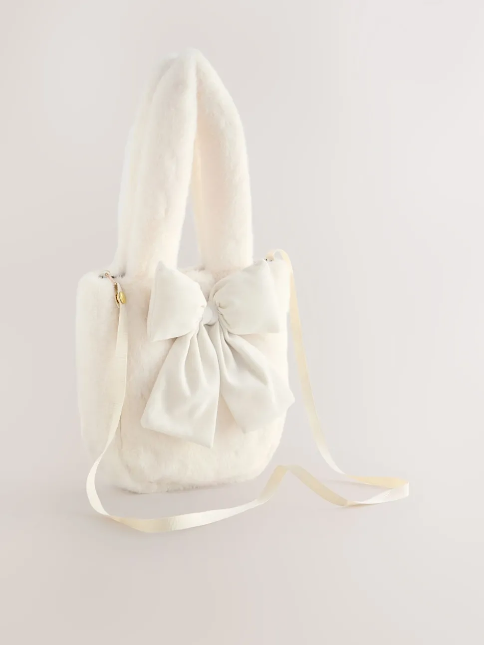 Cream Cream Fur Bucket Bag