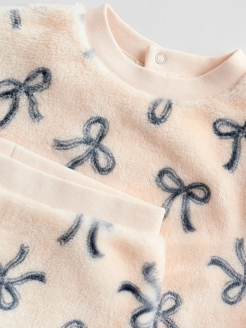Cream/Grey Soft Velour Bow Print Jumper and Trousers Set (0mths-2yrs)