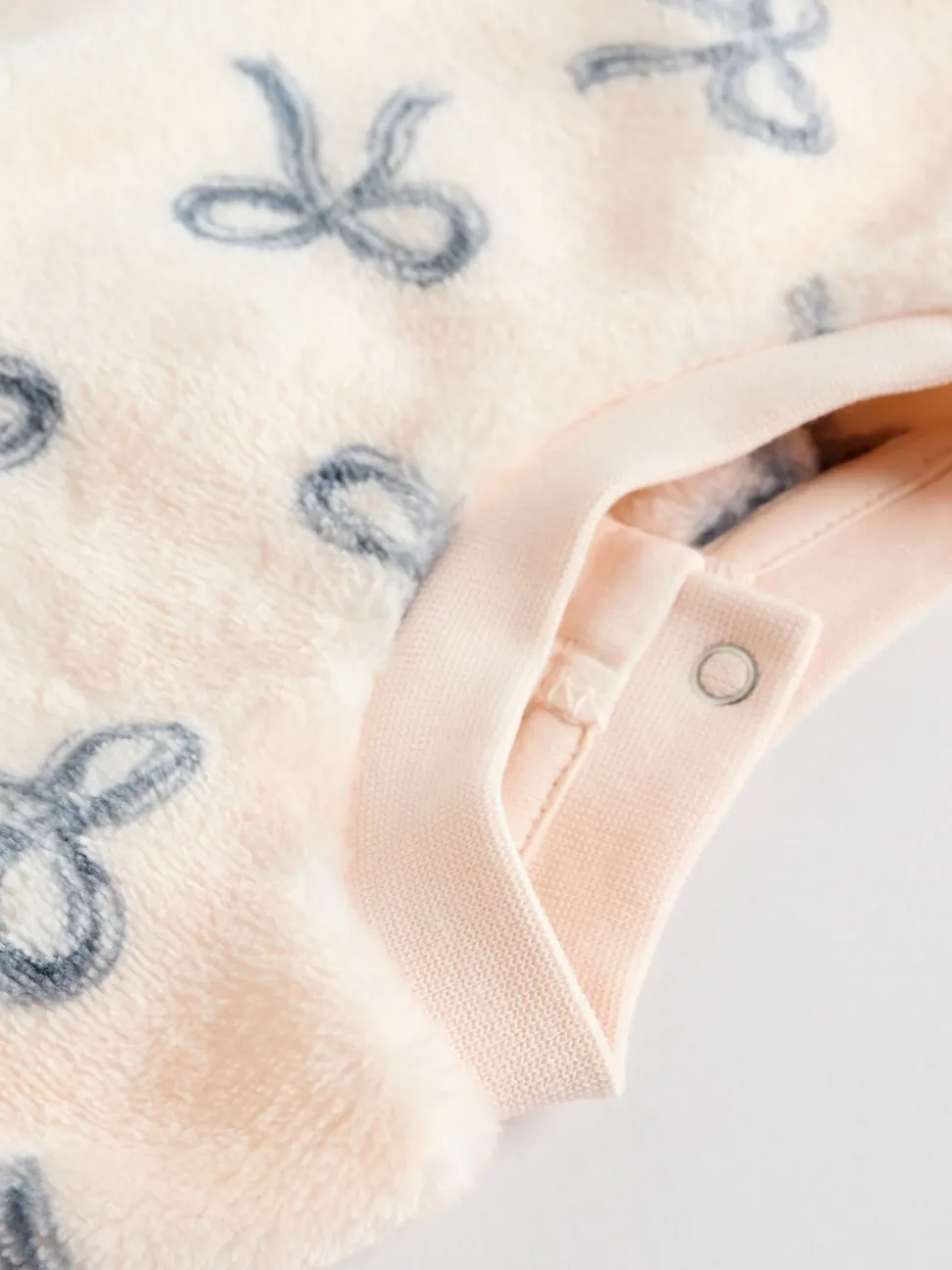 Cream/Grey Soft Velour Bow Print Jumper and Trousers Set (0mths-2yrs)