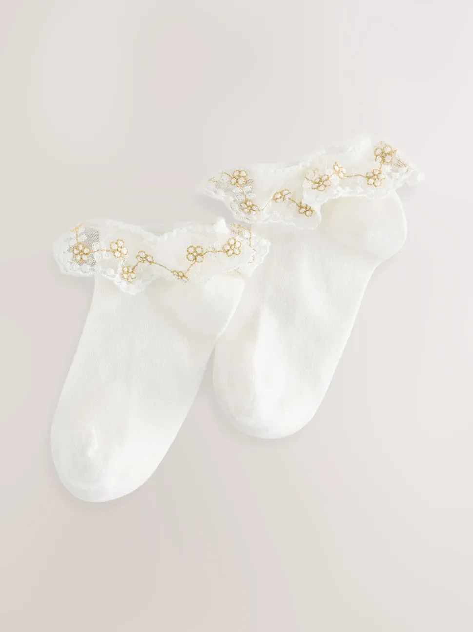 Cream Rich Bridesmaid Ruffle Trainer Socks 2 Pack