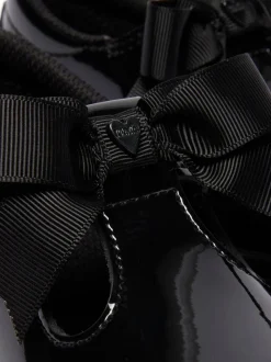 Dr. Martens Black Polley Ii Bow T Patent Lamper Shoes