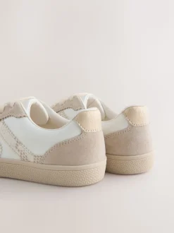 Neutral Standard Fit (F) Retro Trainers