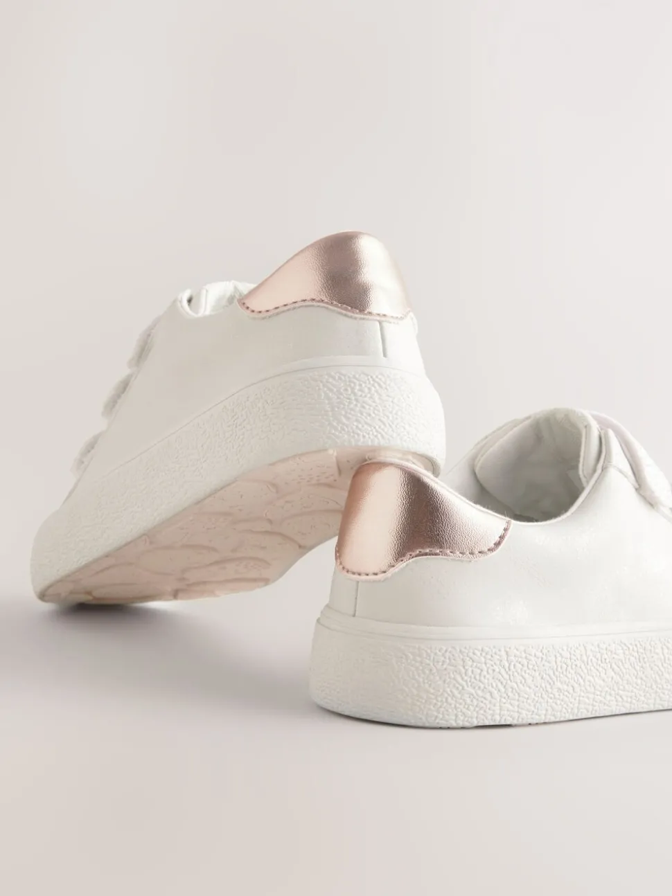 Neutral Standard Fit (F) Touch Fastening Trainers