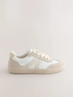 Neutral Wide Fit (G) Retro Trainers