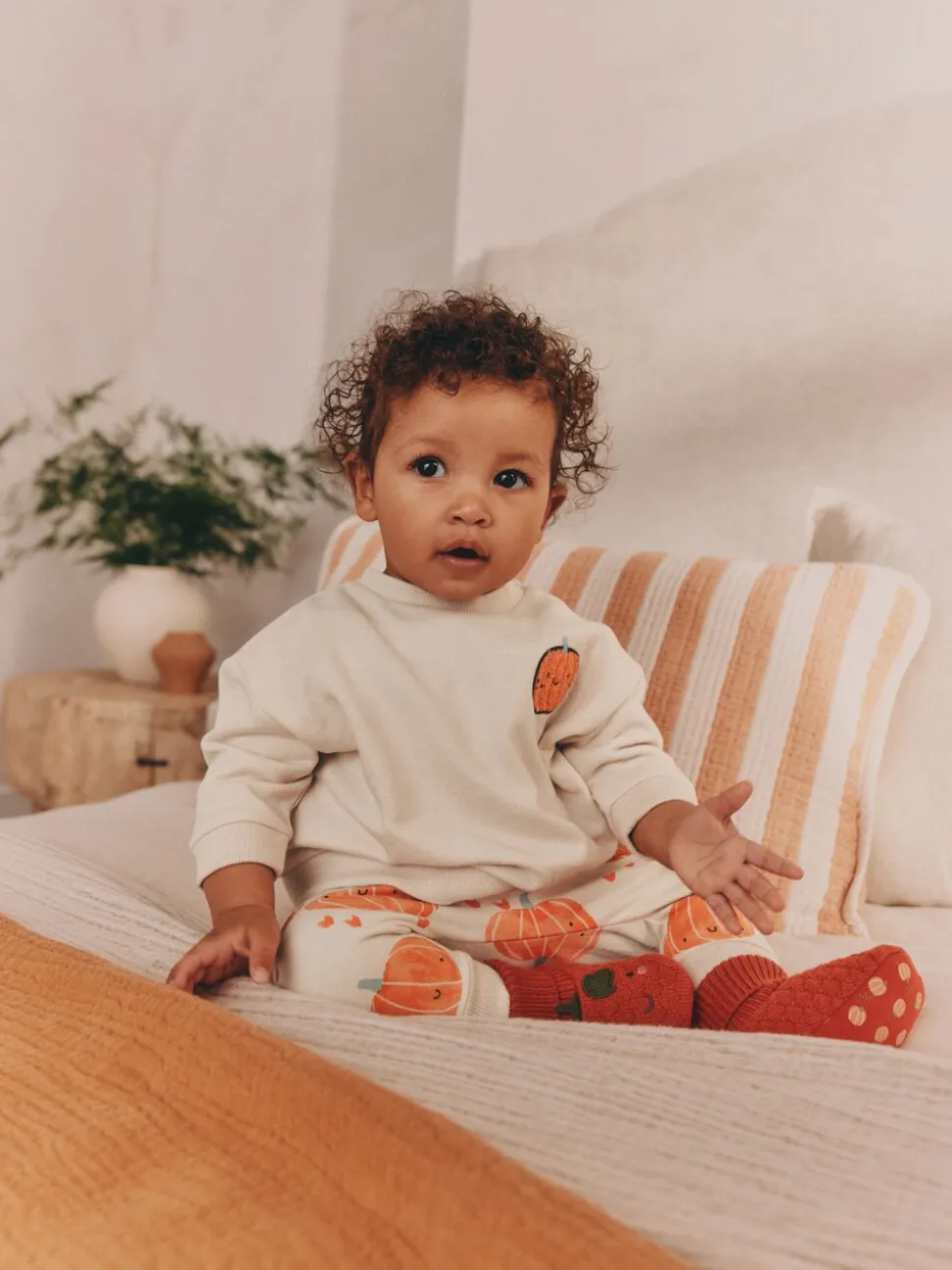 Pumpkin Print Baby Halloween Sweat Top and Joggers Set (0mths-3yrs)