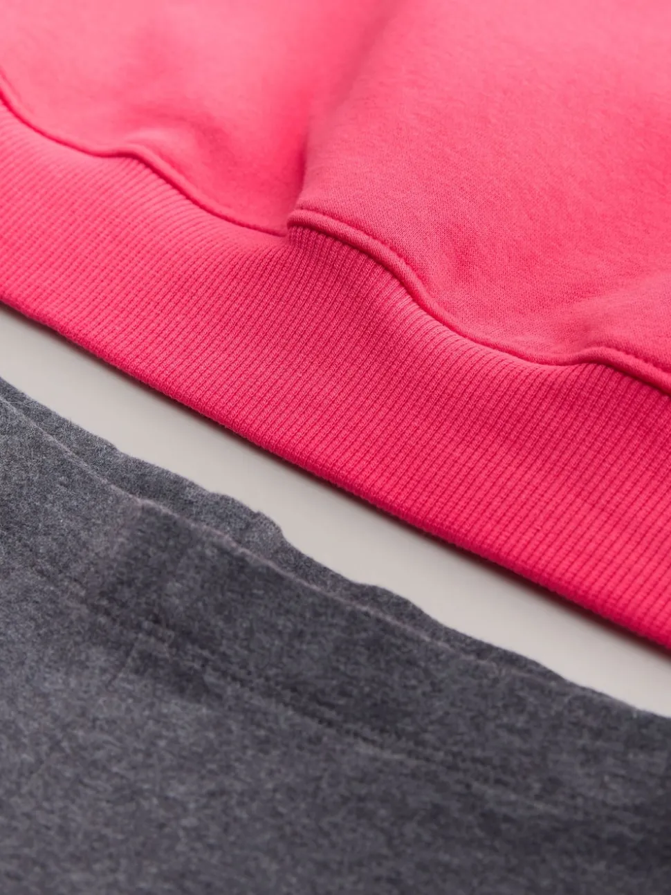 Red/Charcoal Bagel Sweatshirt and Leggings Set (3-16yrs)