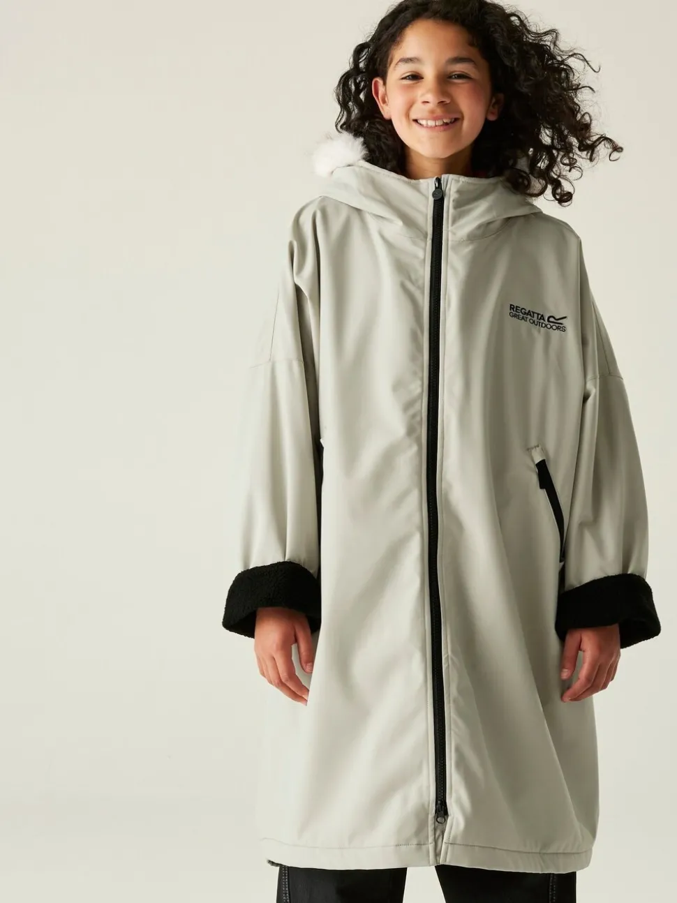Regatta Stone Junior Waterproof Faux Fur Trim Hood Changing Robe