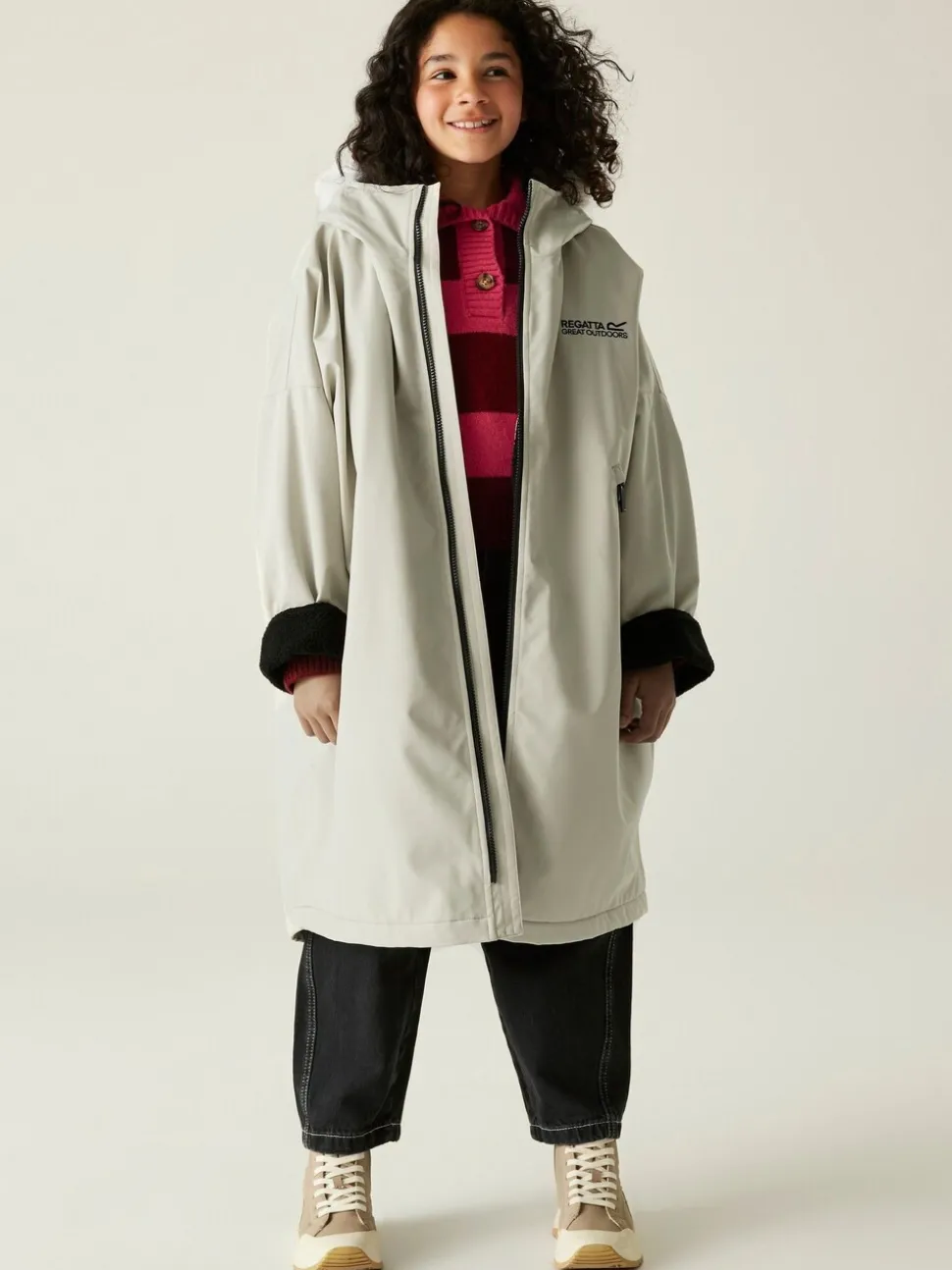 Regatta Stone Junior Waterproof Faux Fur Trim Hood Changing Robe