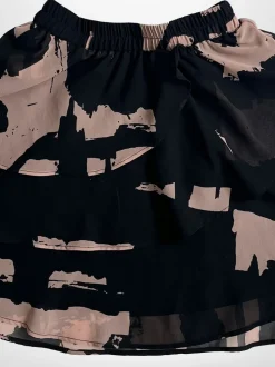 Religion Black Linda Tiered Ruffle Skirt In Leaf Print