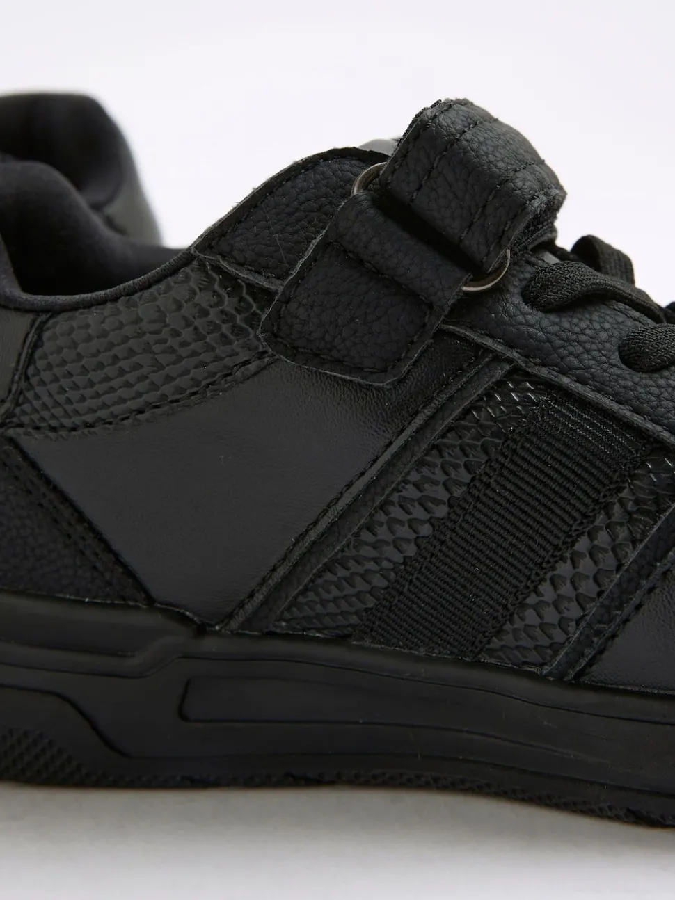 River Island Black Faux Leather Lion Head Trainers