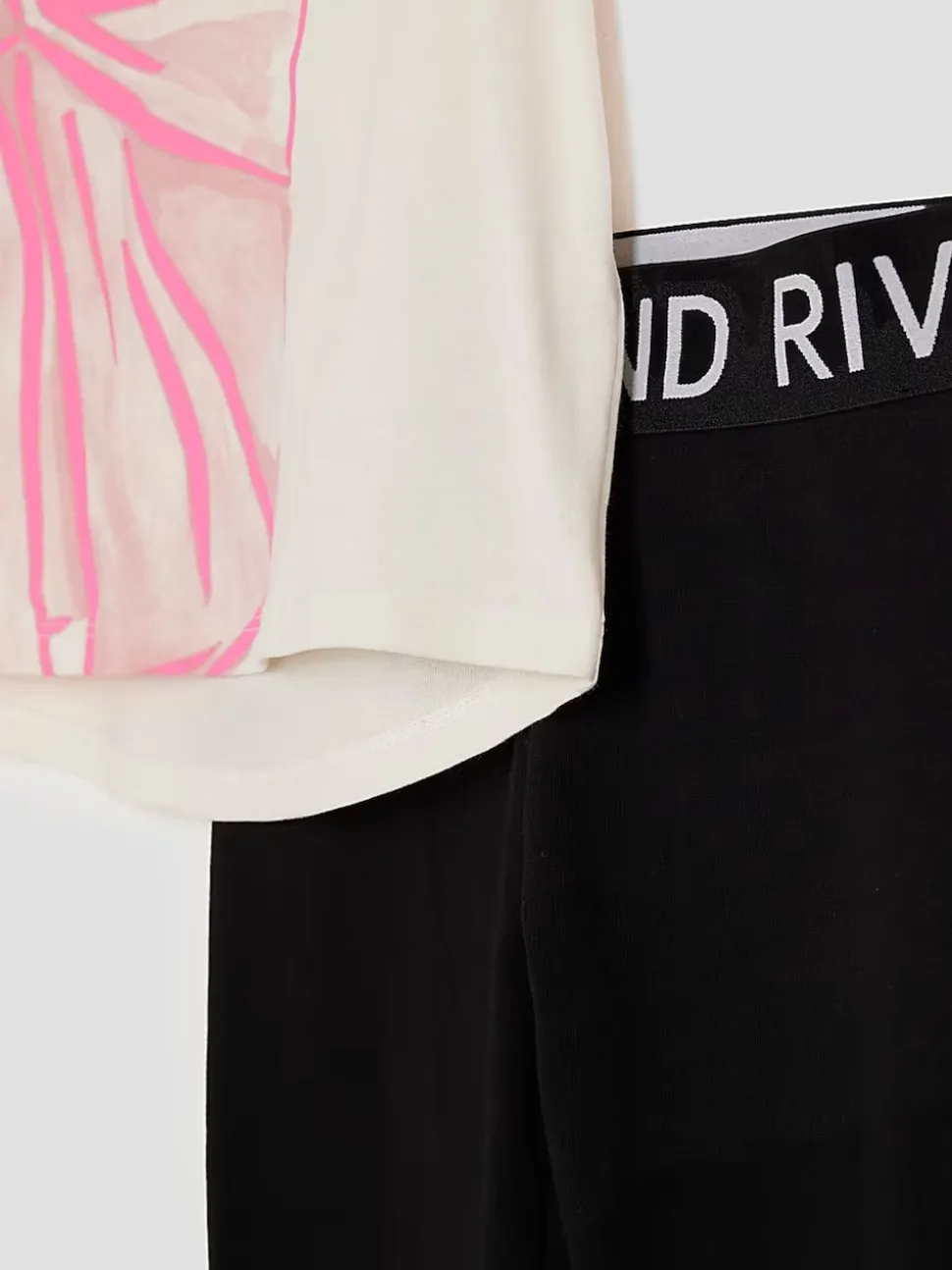 River Island Cream Lamour Bow Bag T-Shirt & Leggings Set