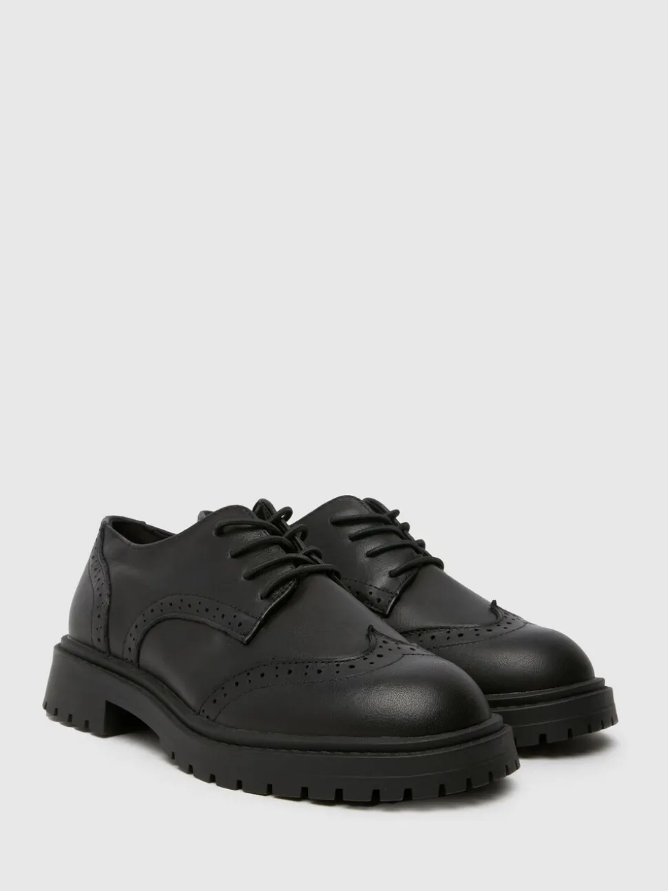 Schuh Black BTS Luminary Brogues