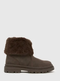 Schuh Brown Cranberry Boots