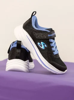 Skechers Black WAVE 92 Trainers