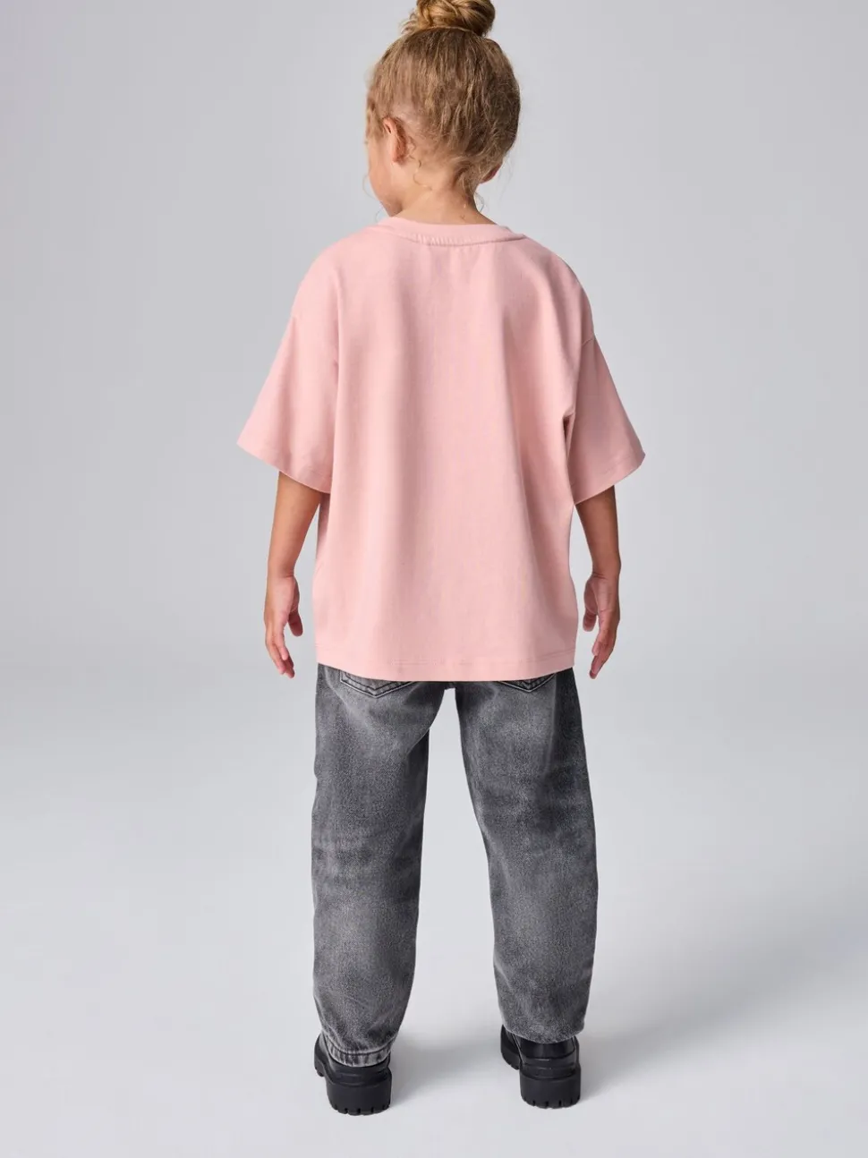 smALLSAINTS Mid Pink Oversized Girls Underground Crew T-Shirt