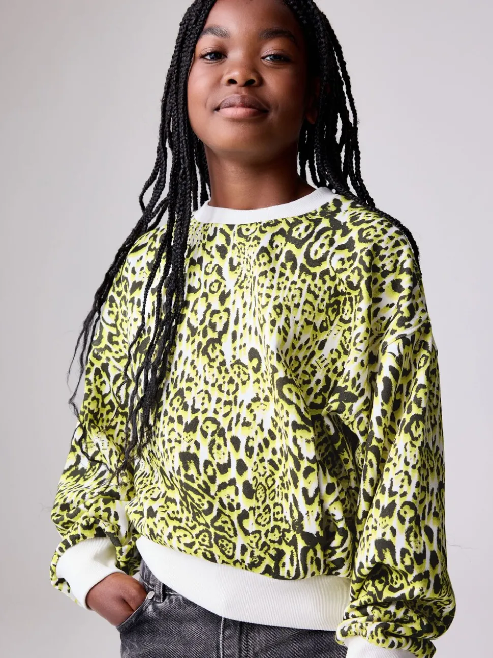 smALLSAINTS Yellow Leopard Oversized Rihan Baloon Sleeve Sweatshirt