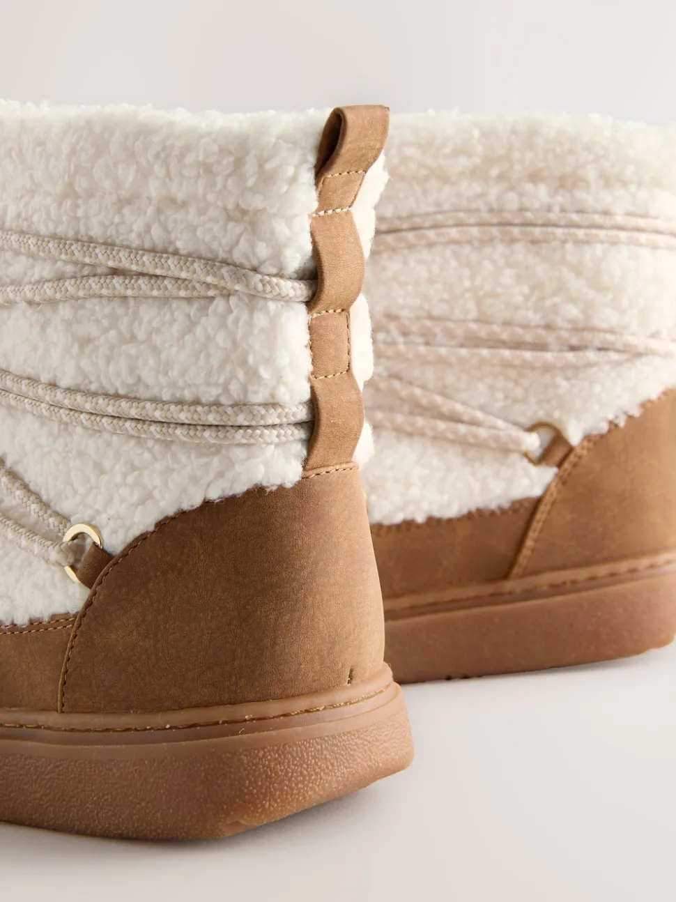 Tan Brown / Ecru Borg Water Resistant Boots