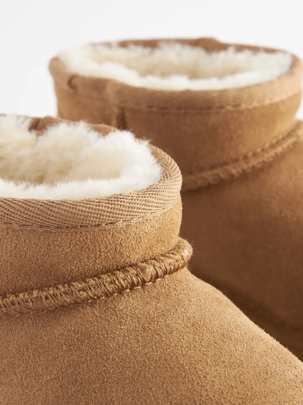 Tan Brown Standard Fit (F) Flatform Mini Warm Lined Water Repellent Suede Pull-On Boots