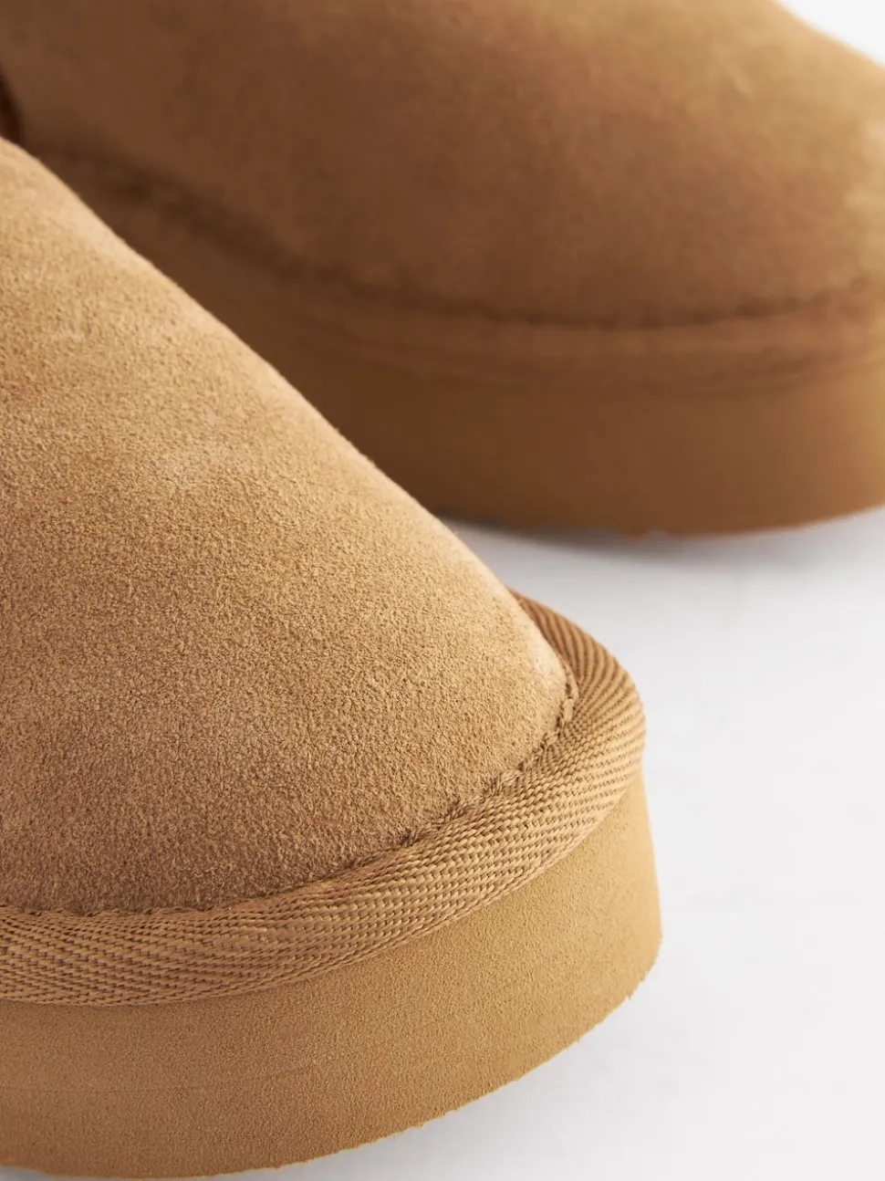 Tan Brown Standard Fit (F) Flatform Mini Warm Lined Water Repellent Suede Pull-On Boots