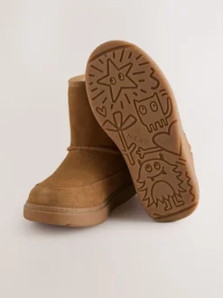 Tan Brown Water Repellent Suede Boots