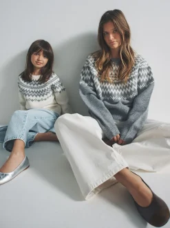 The Set 2 Pack Unisex Kids Family Fairisle Knit Jumpers Grey/Ecru