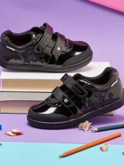 ToeZone Lia Girls Unicorn Shoes: Durable and non-slip outsole