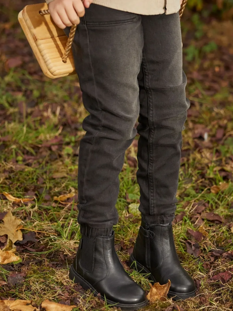 ToeZone Lily Girls Leather Gusset and Zip Ankle Black Boots