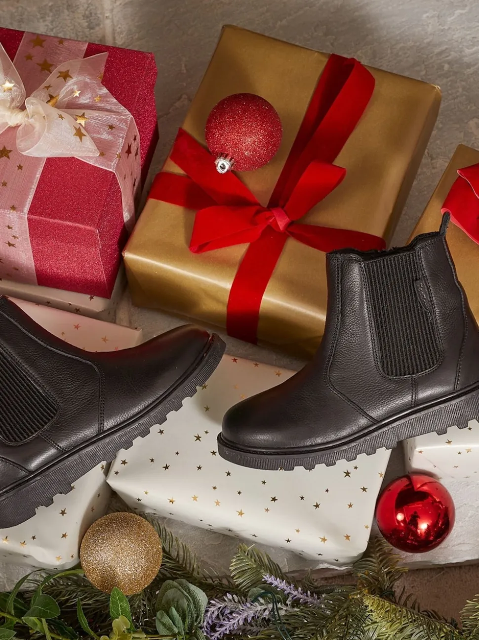 ToeZone Lily Girls Leather Gusset and Zip Ankle Black Boots