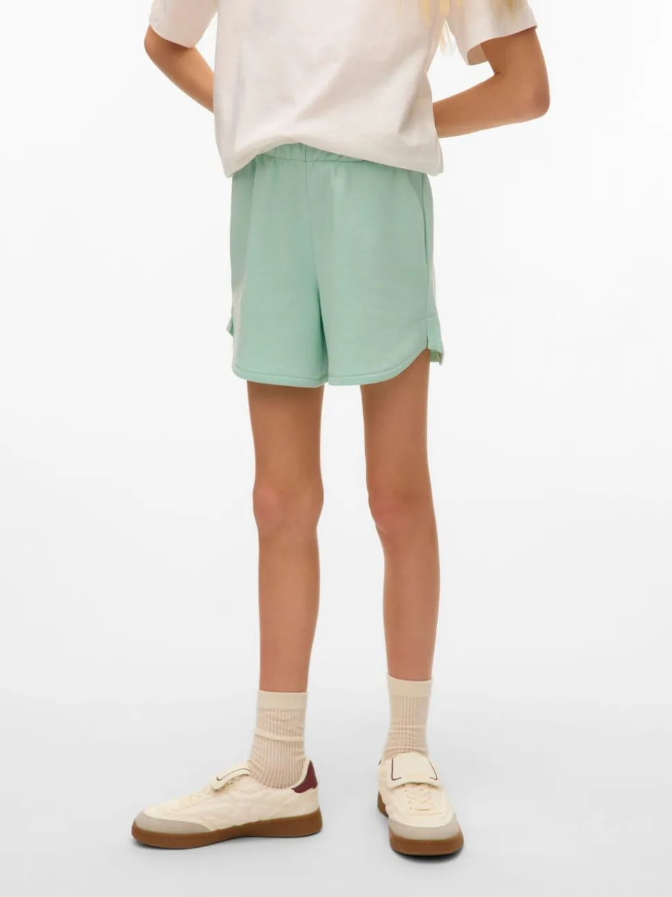 VERO MODA Girls Green Mid Rise Jersey Sweat Shorts
