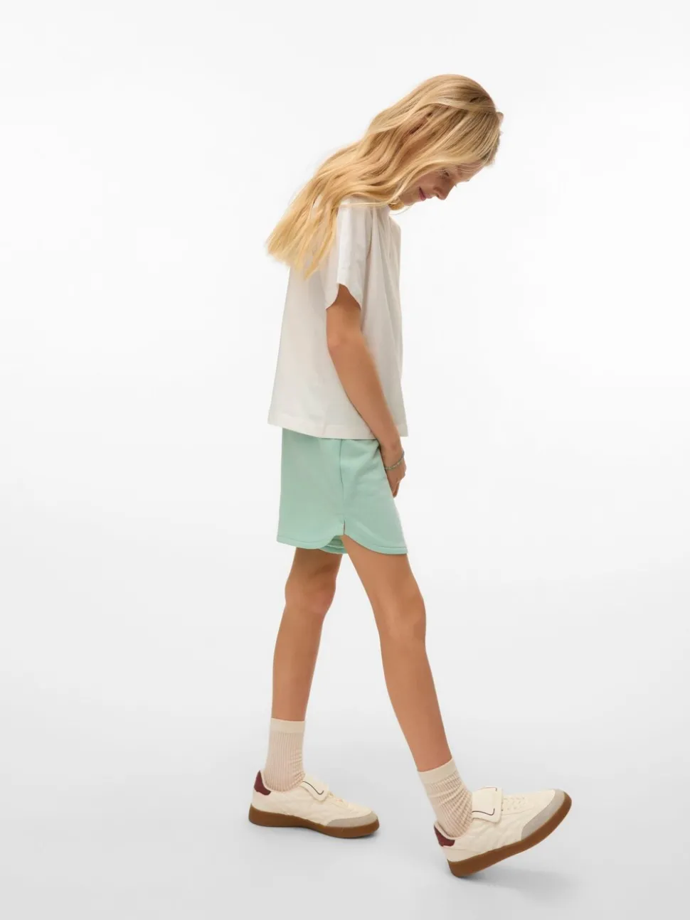 VERO MODA Girls Green Mid Rise Jersey Sweat Shorts