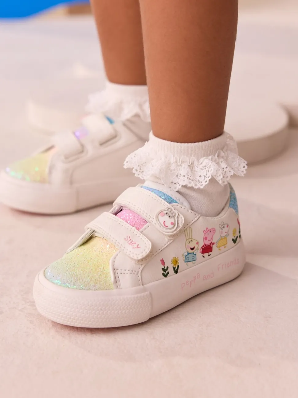 White Standard Fit (F) Peppa Pig Chunky Trainers with Touch Fastening