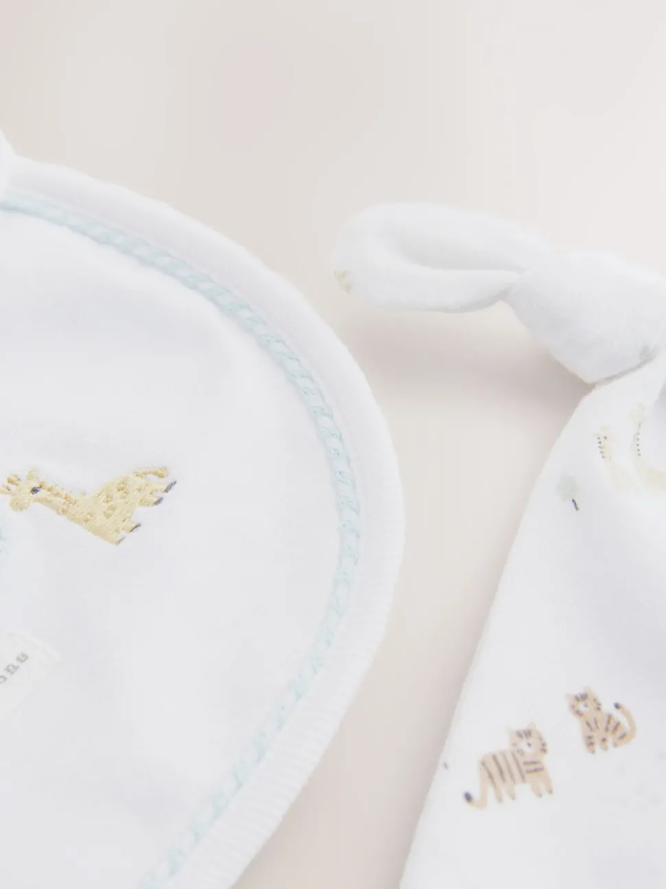 White Born in 2025 Hat and Bib Baby Set 2 Piece (0-12mths)