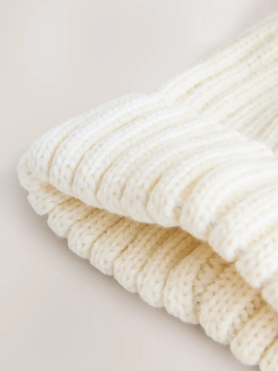 White Rib Pom Beanie (3mths-16yrs)