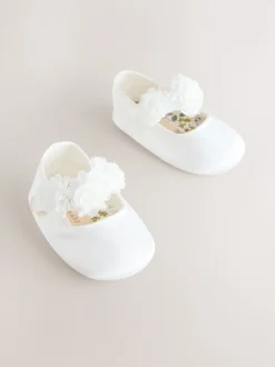 White Satin Baby Corsage Shoes (0-24mths)