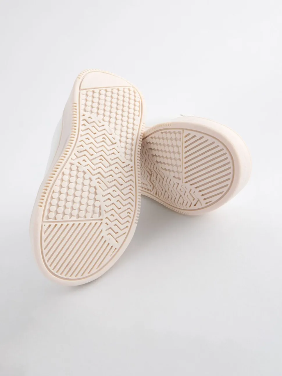 White Silver Chunky Elastic Lace-Up Trainers
