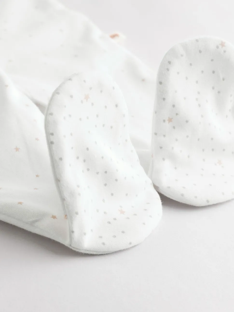 White Sleepsuits 3 Pack (0-2yrs)