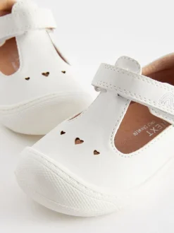 White Standard Fit (F) Crawler T-Bar Shoes
