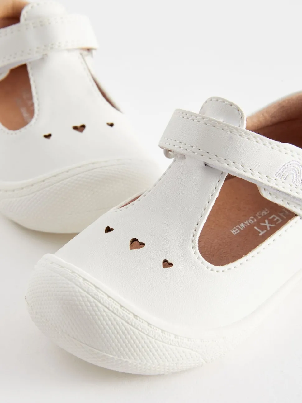 White Standard Fit (F) Crawler T-Bar Shoes