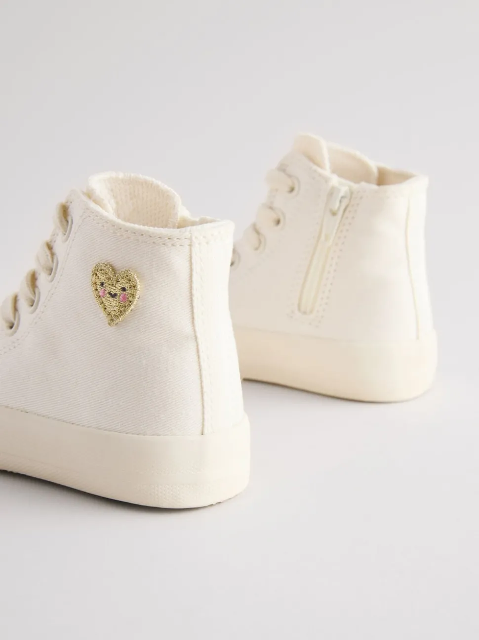 White Standard Fit (F) High Top Trainers